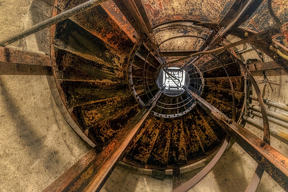 Diamond Head Spiral Staircase